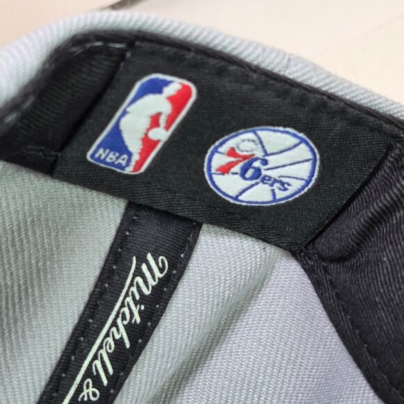 Philadelphia 76ers Mitchell & Ness Snapback Hat Gray Blue Red NBA - Picture 9 of 10